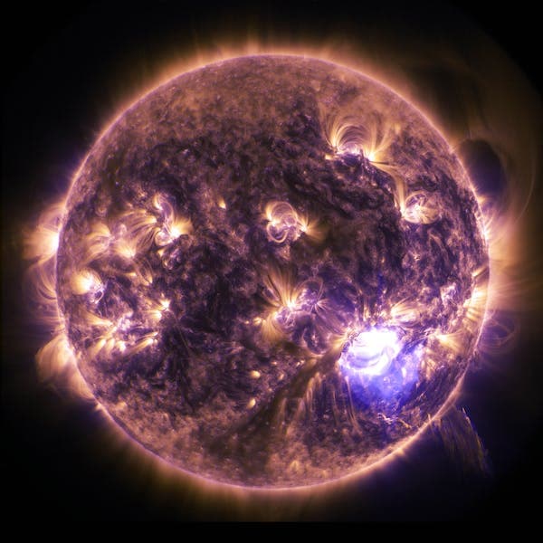 /astros/solar-flare-sun-eruption-energy-39561.jpeg